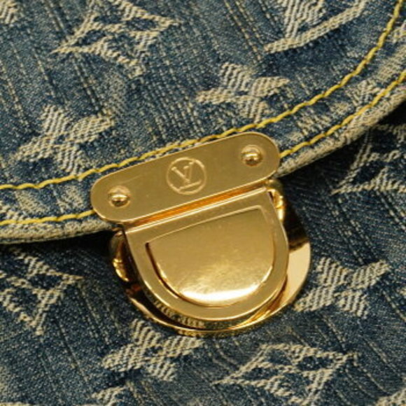 Louis Vuitton Monogram Denim Camera Bag - Picture 9 of 13